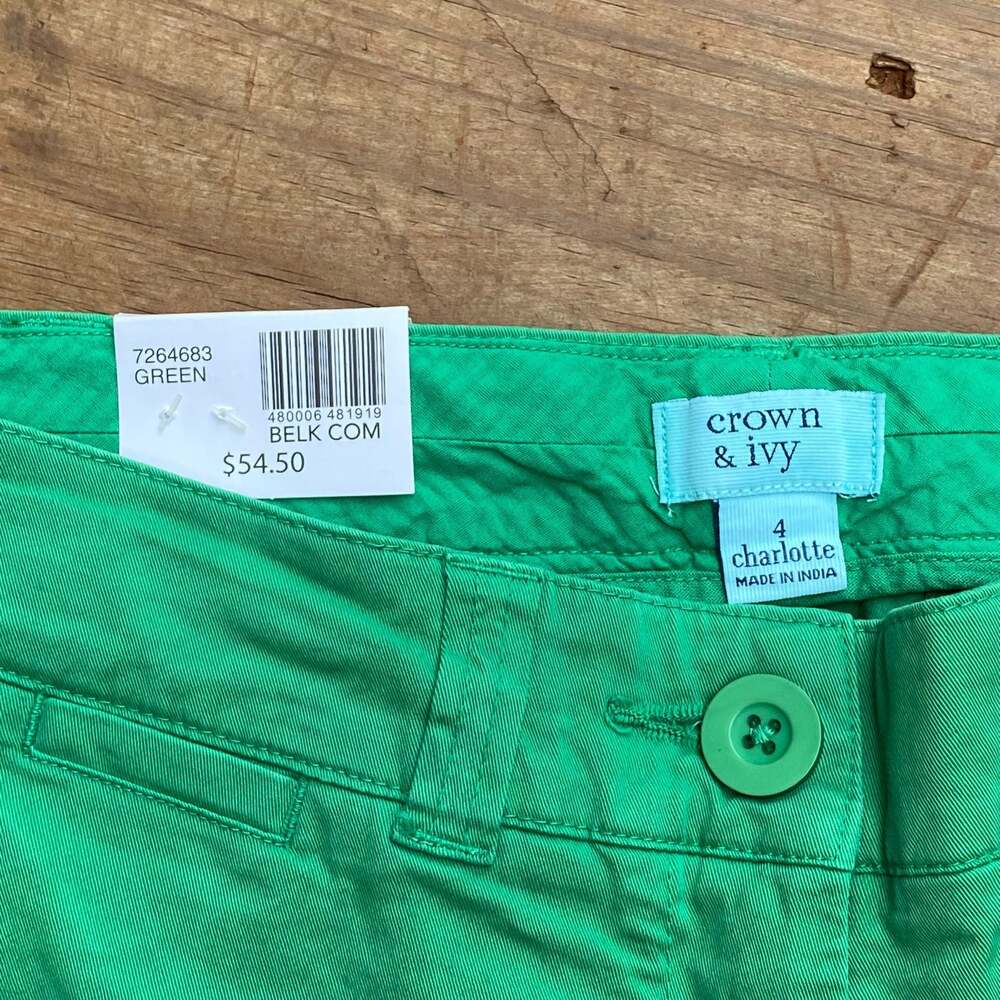 Crown & Ivy Charlotte Crop Pants Size 4 Green